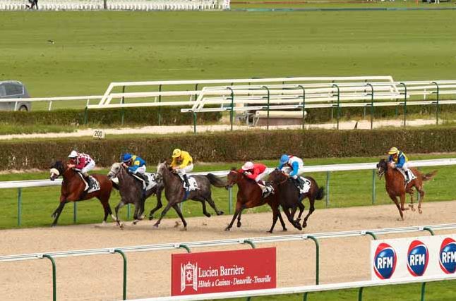140824 Prix Amfreville à Deauville